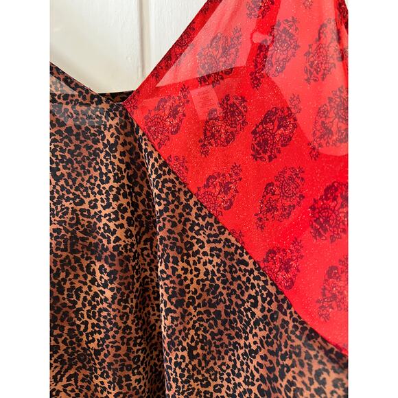 Victorias Secret animal print camisole and shorts set - Picture 8 of 9